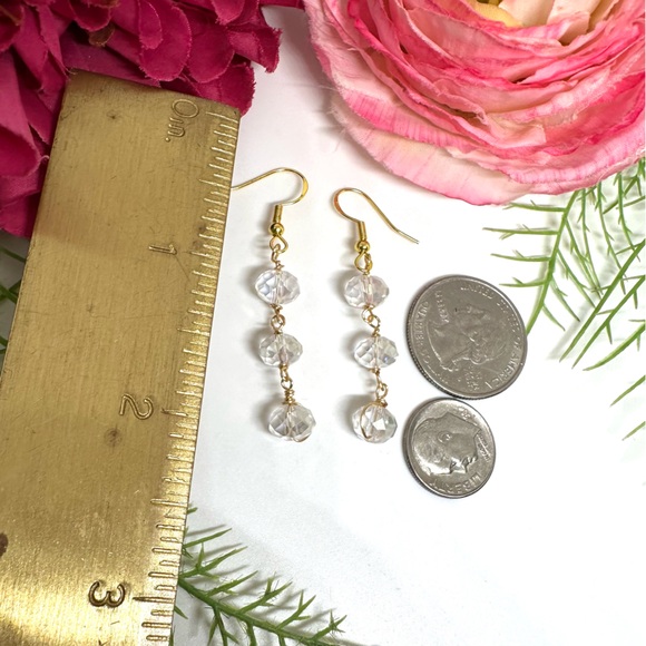 NEW⚜️Aurora Borealis Chandelier Crystal Earrings - Picture 6 of 6